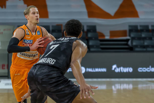 第三轮遭遇 第三轮遭遇